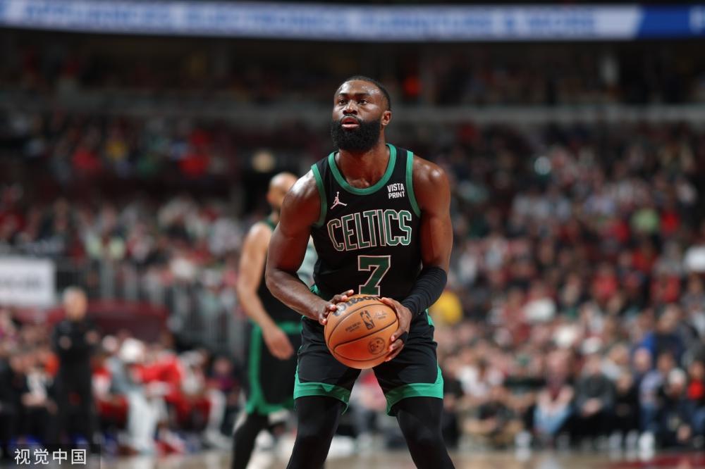 中场的控球 中场的控球